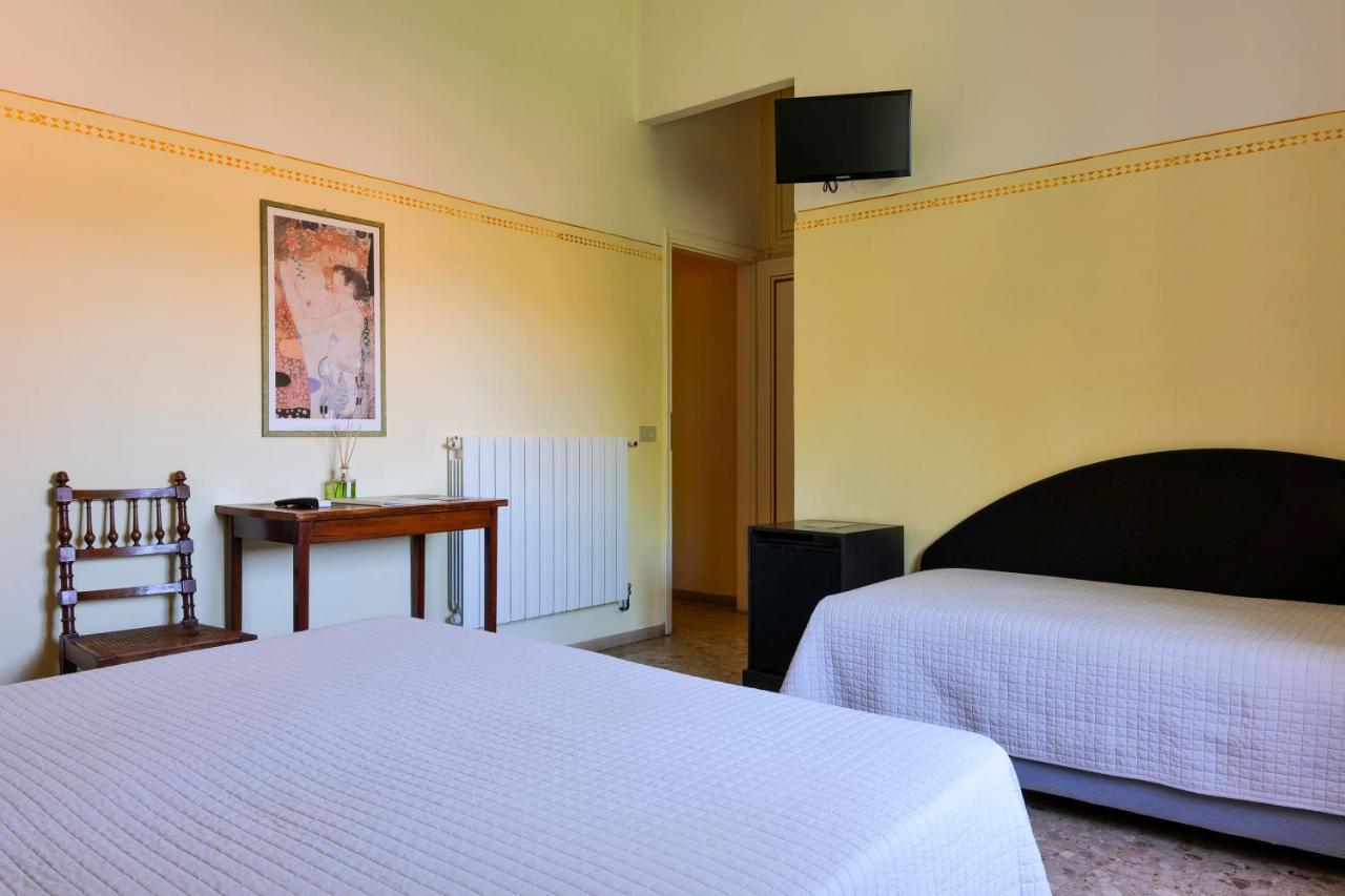 Hotel Club I Pini - Residenza D'Epoca In Versilia Lido di Camaiore Eksteriør billede