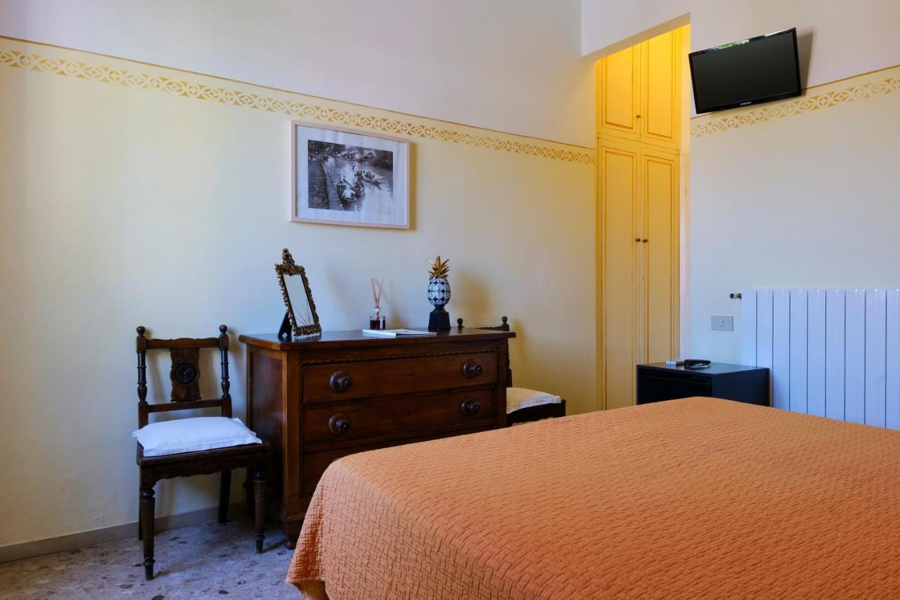Hotel Club I Pini - Residenza D'Epoca In Versilia Lido di Camaiore Eksteriør billede