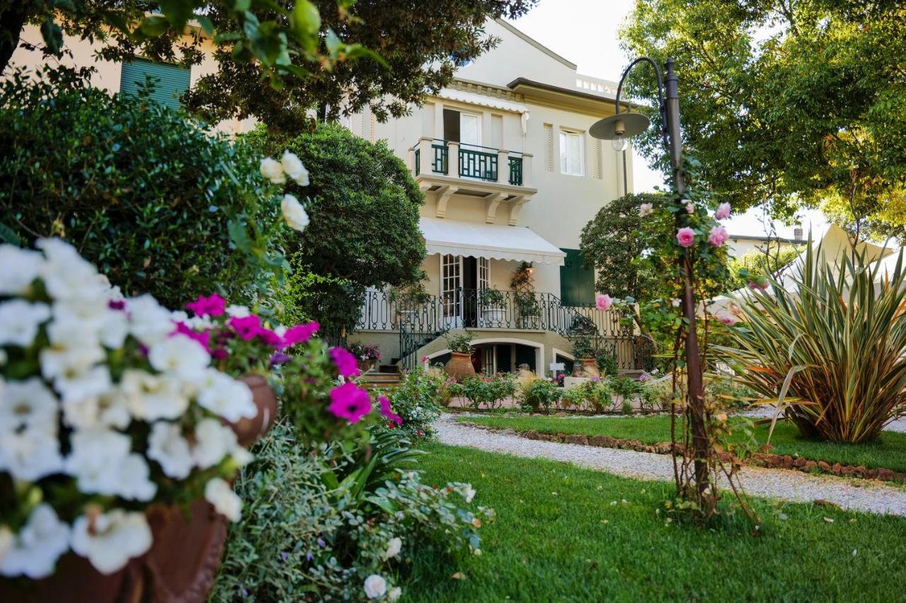 Hotel Club I Pini - Residenza D'Epoca In Versilia Lido di Camaiore Eksteriør billede