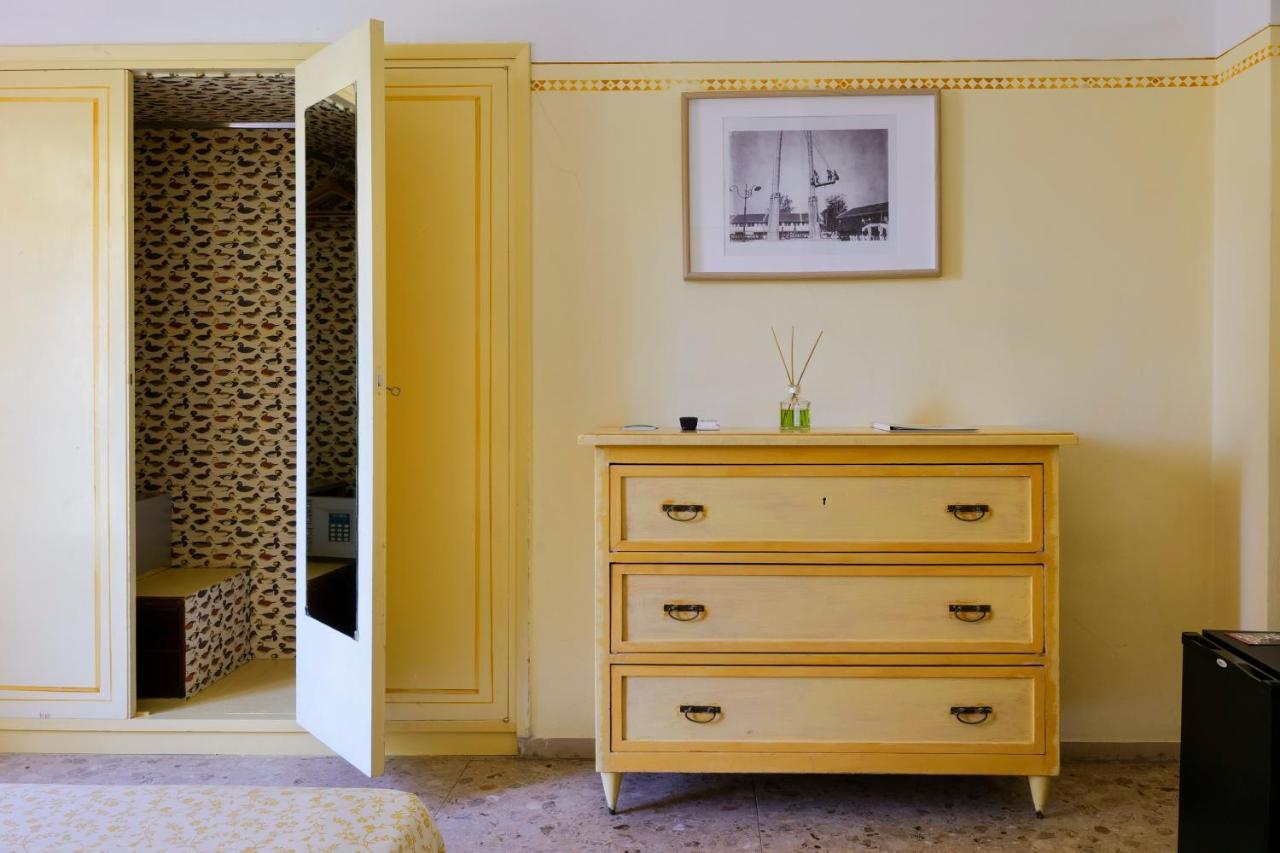 Hotel Club I Pini - Residenza D'Epoca In Versilia Lido di Camaiore Eksteriør billede
