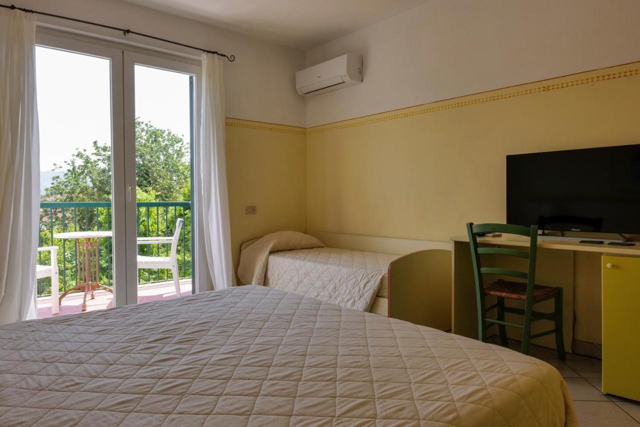 Hotel Club I Pini - Residenza D'Epoca In Versilia Lido di Camaiore Eksteriør billede