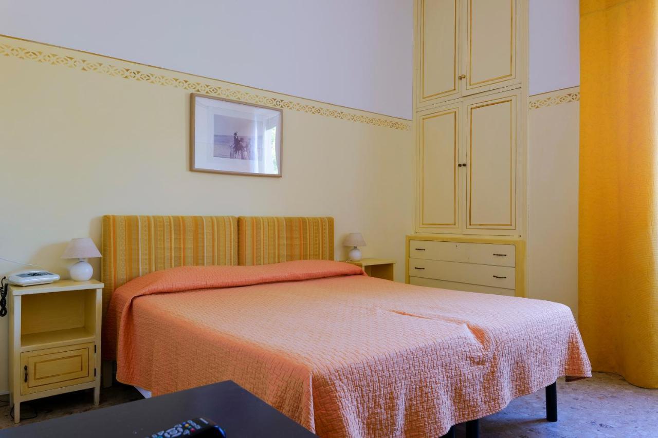 Hotel Club I Pini - Residenza D'Epoca In Versilia Lido di Camaiore Eksteriør billede