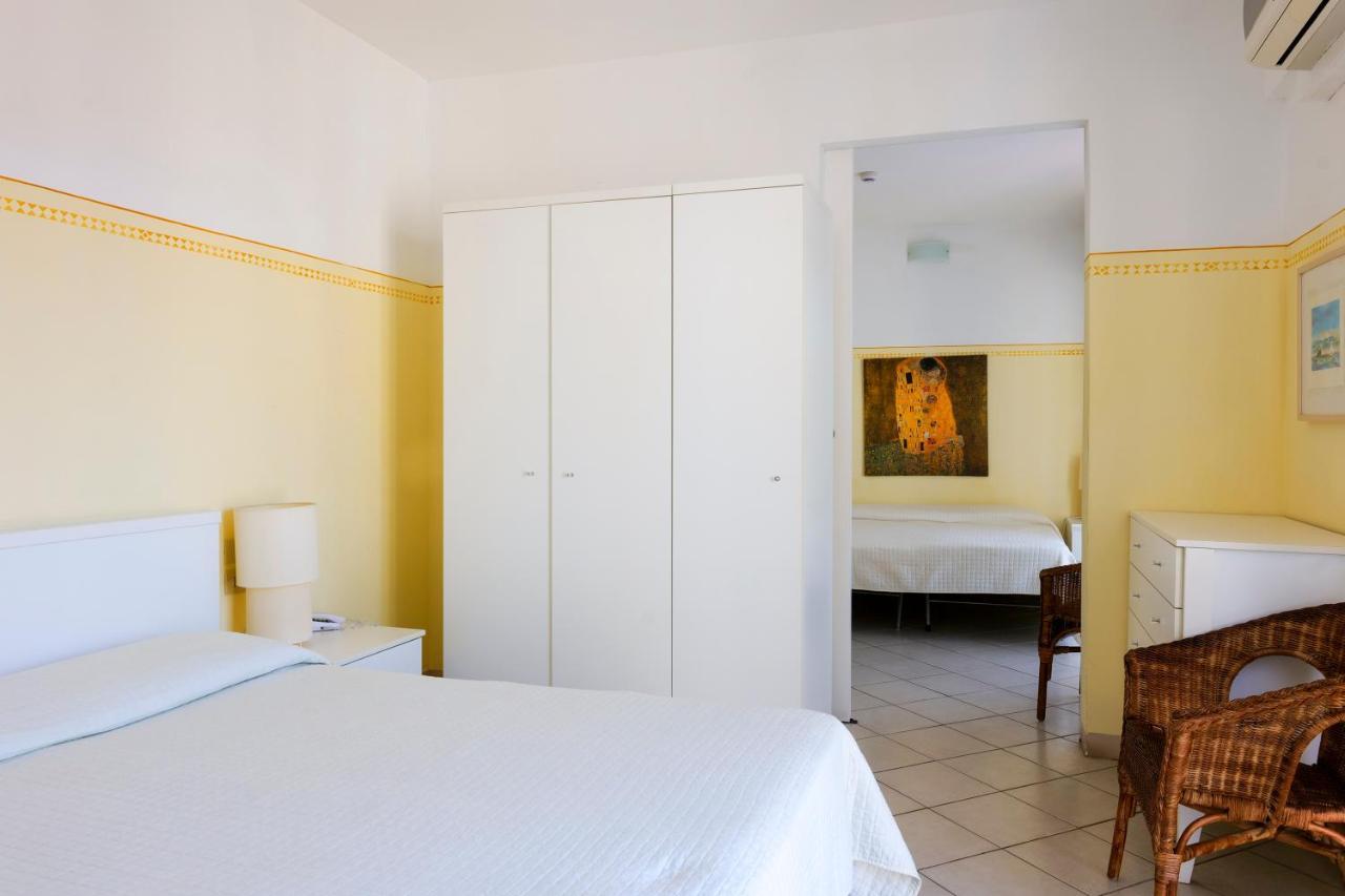 Hotel Club I Pini - Residenza D'Epoca In Versilia Lido di Camaiore Eksteriør billede