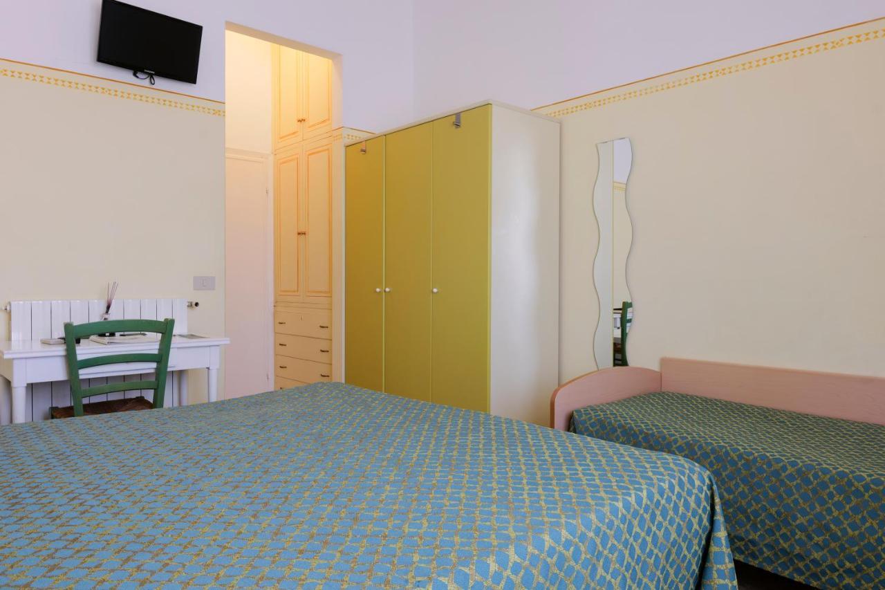Hotel Club I Pini - Residenza D'Epoca In Versilia Lido di Camaiore Eksteriør billede