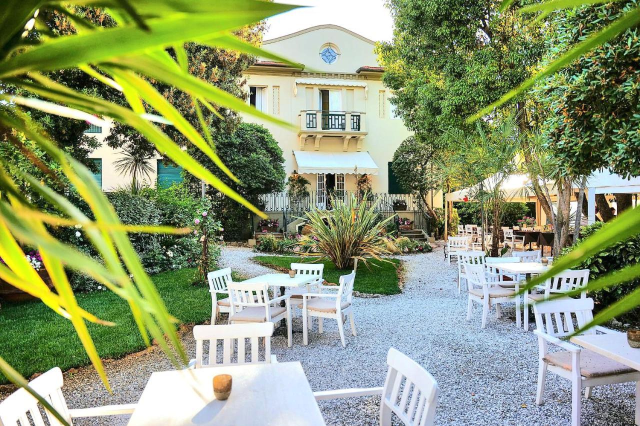 Hotel Club I Pini - Residenza D'Epoca In Versilia Lido di Camaiore Eksteriør billede