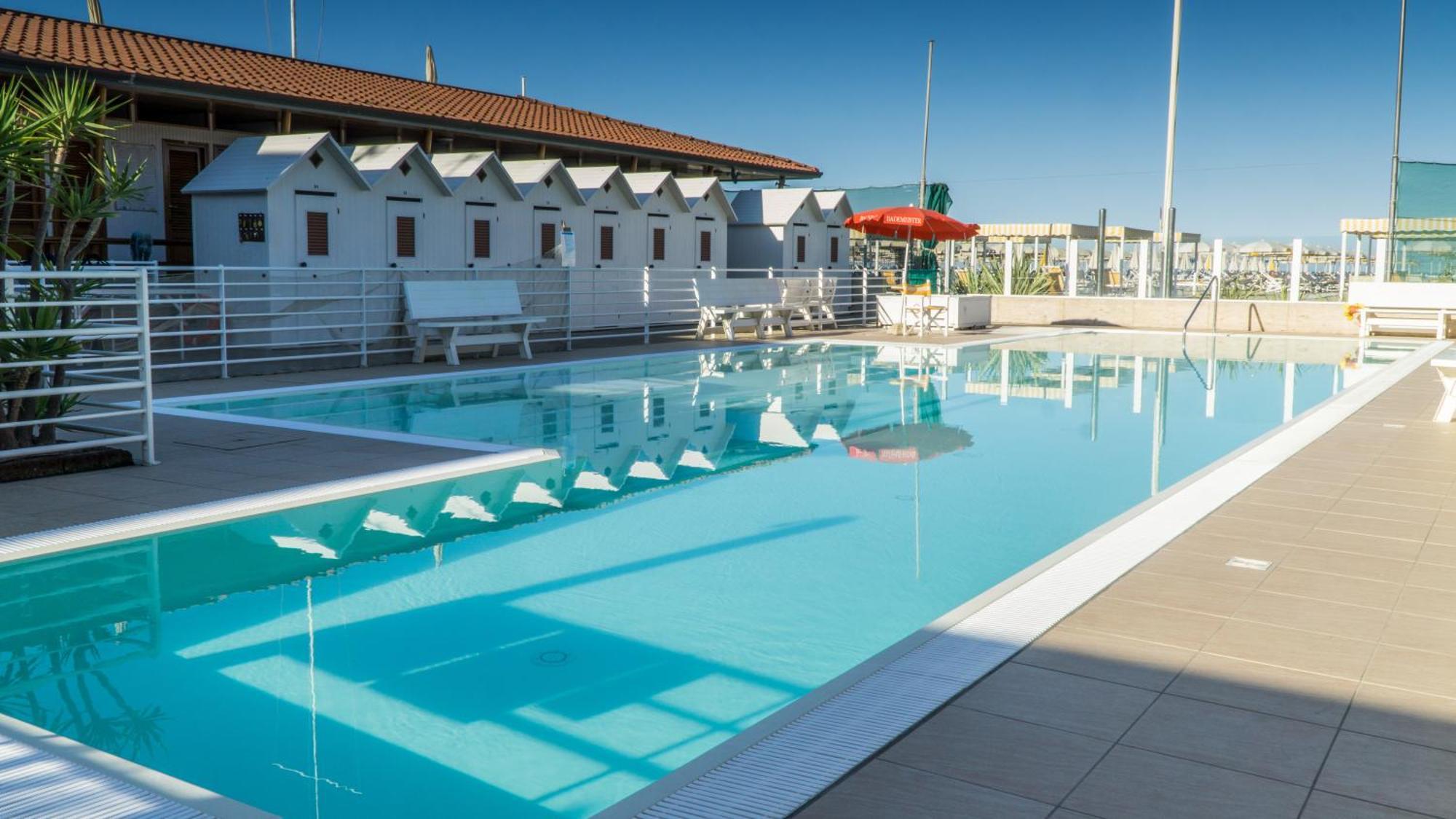 Hotel Club I Pini - Residenza D'Epoca In Versilia Lido di Camaiore Eksteriør billede